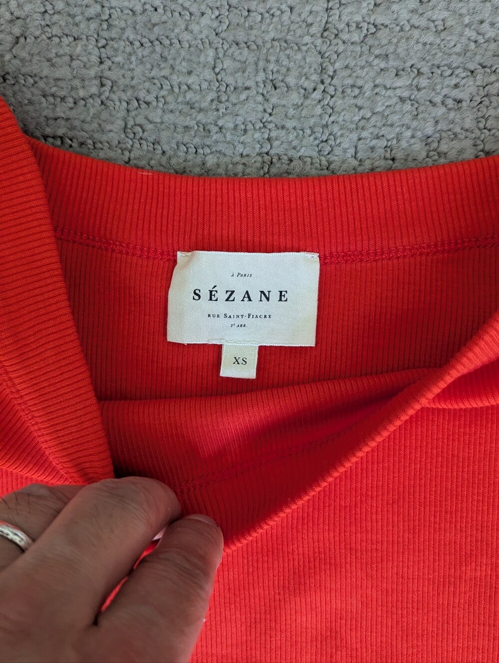 Sezane Red Off-Shoulder Ribbed Crop Top - Picture 2 of 2